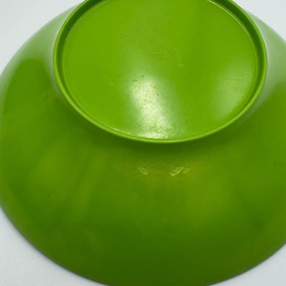 Vintage 8pc Lime Green Melamine Mid Century Bowls & Cups